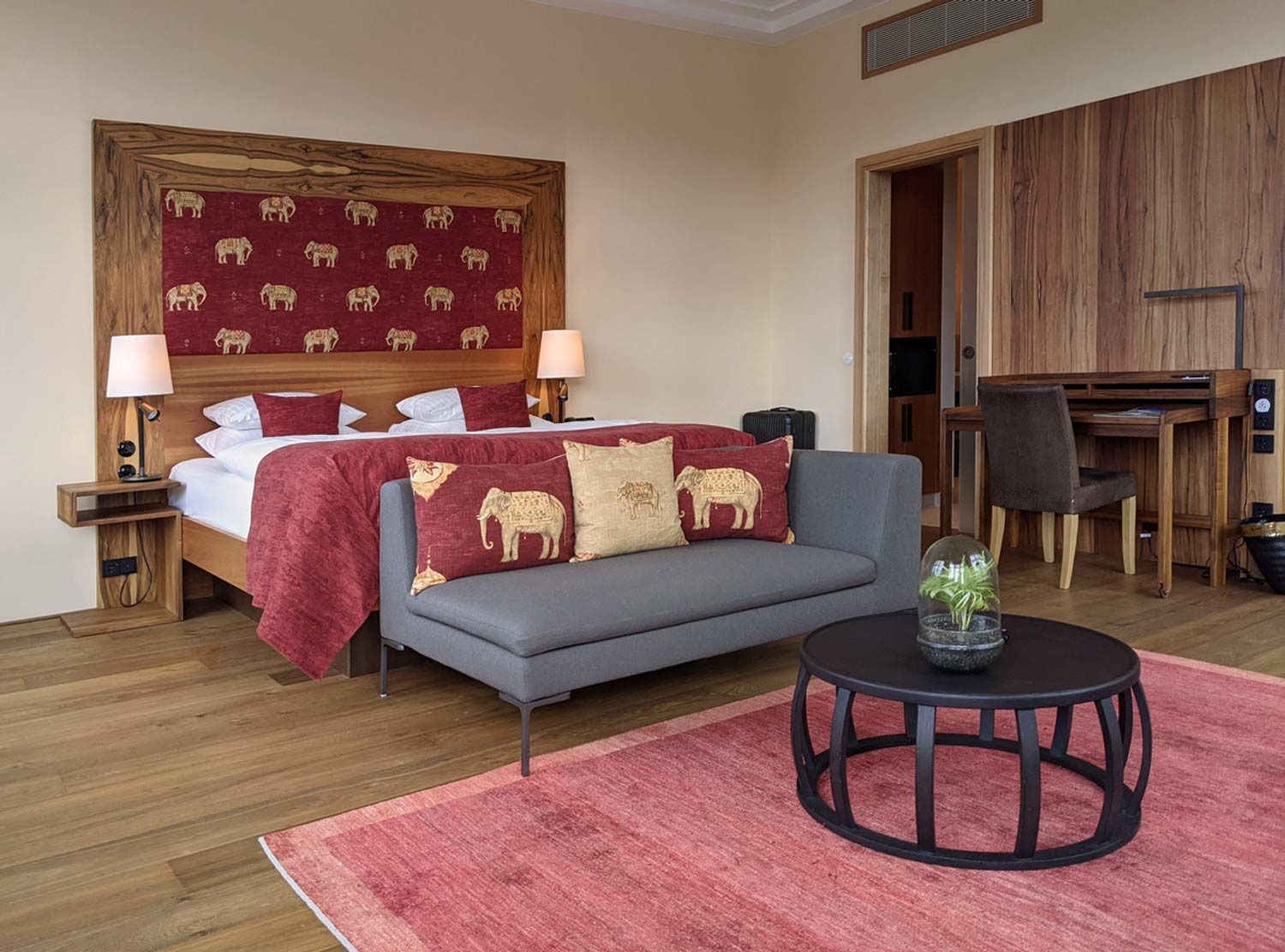 Orania Berlin Elephants adding the extra touch to your stay