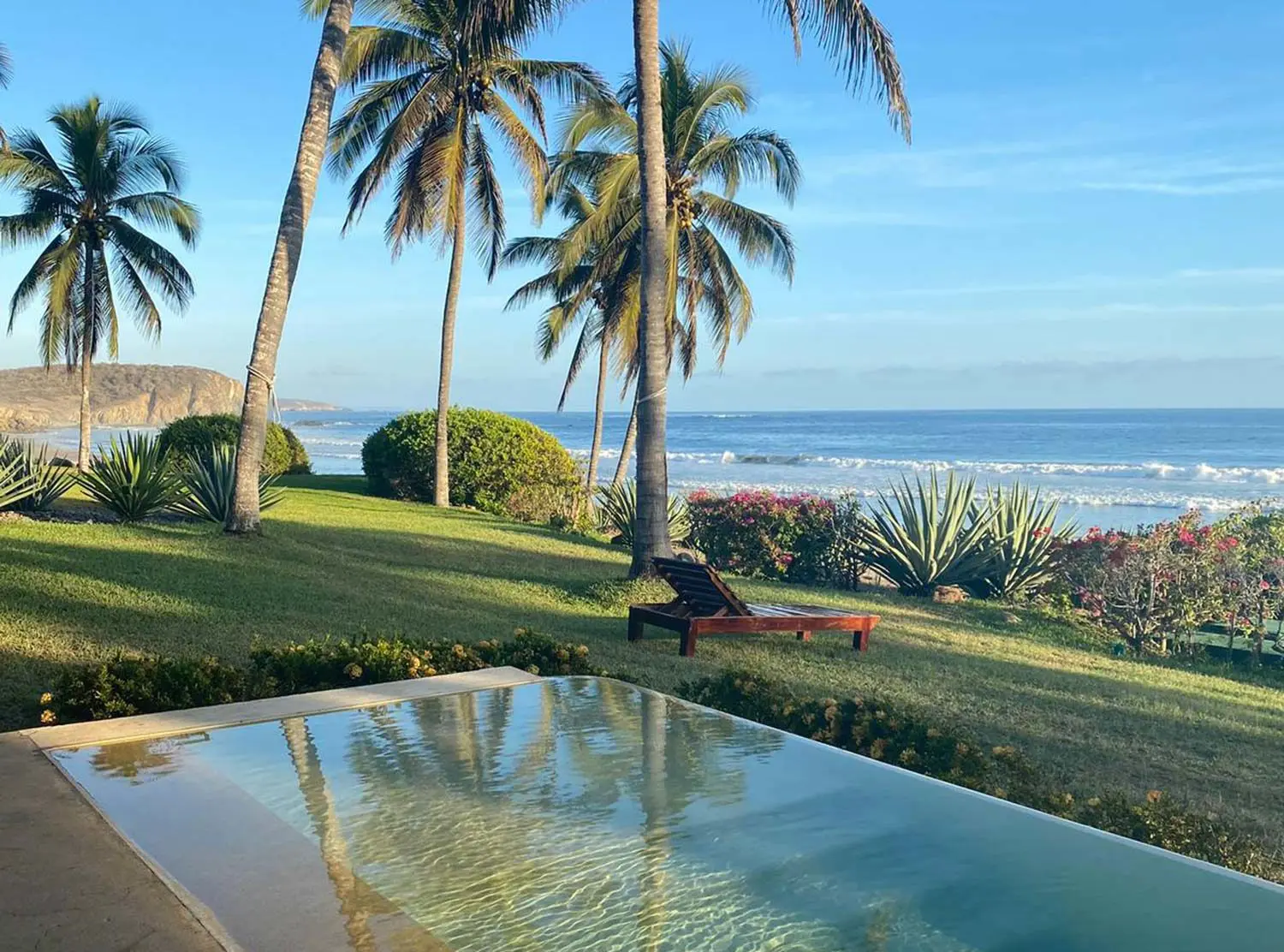 Las Alamandas Private plunge pool of one of the beachfront suites 