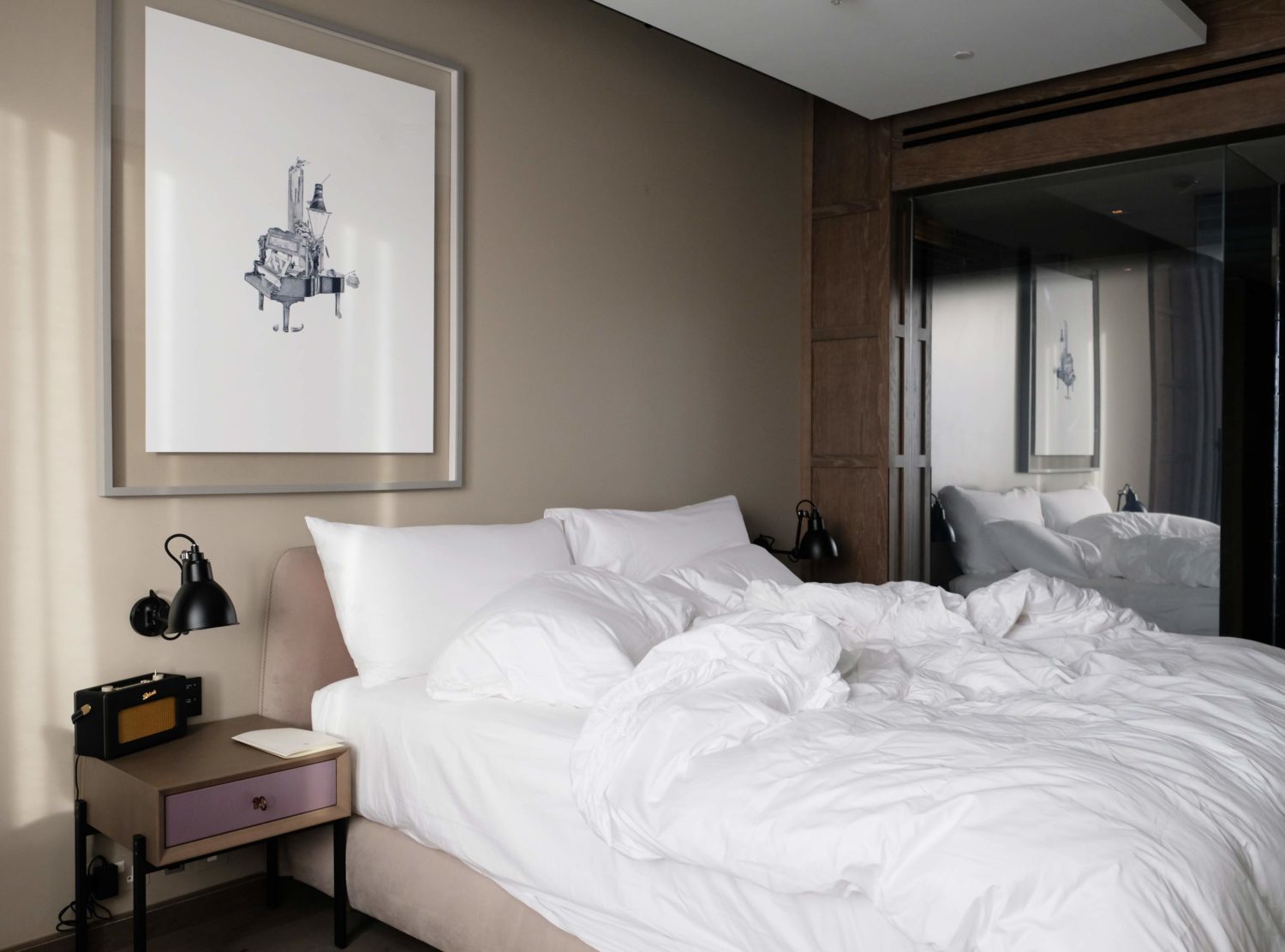 The Londoner What I look for in a hotel room is a high quality refuge, a space to reset and put life on pause. The Londoner's room does exactly that. Uncomplicated and chic, it is a breath of fresh air