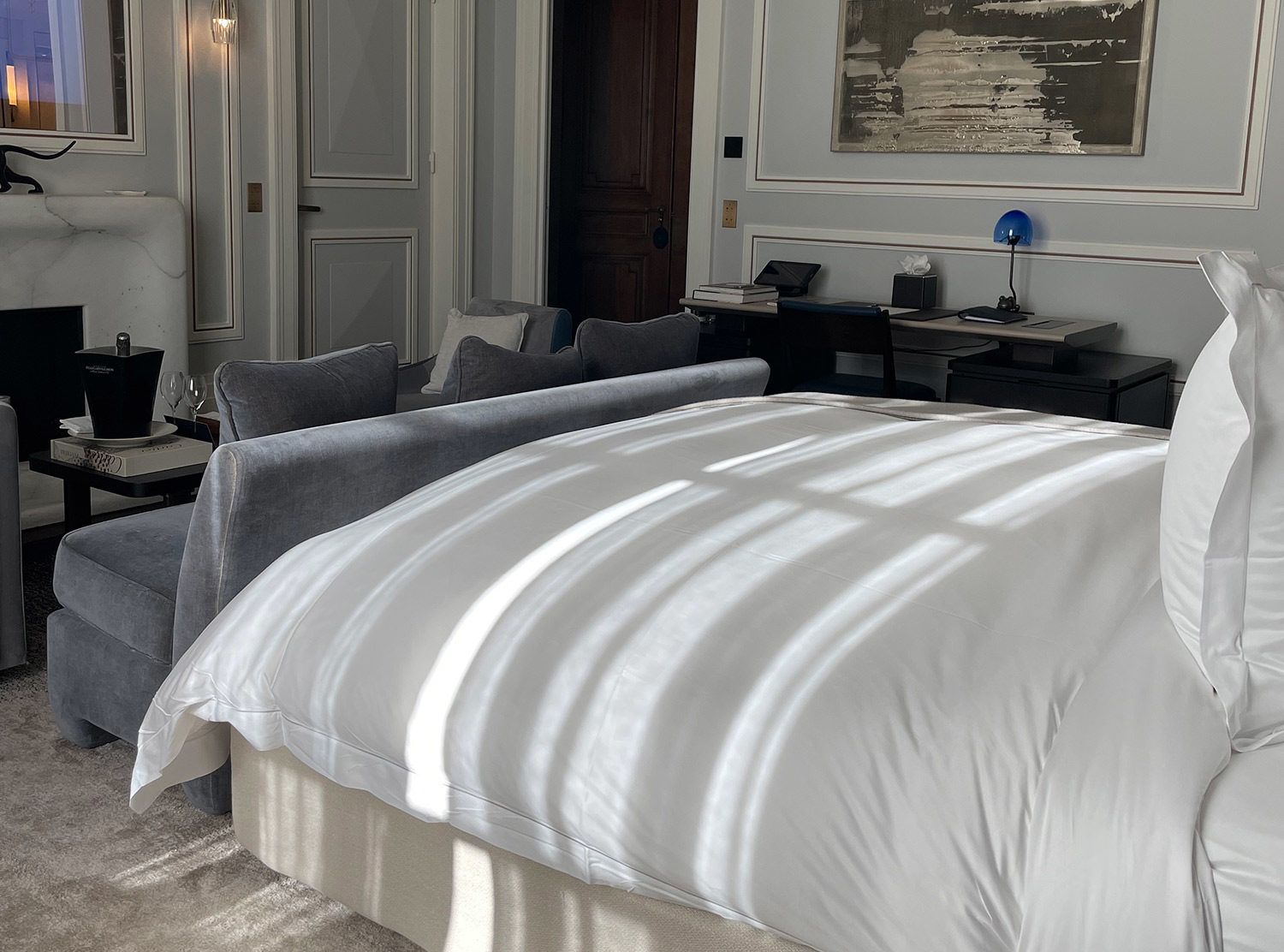 Maison Villeroy This room... This light... I love all about it