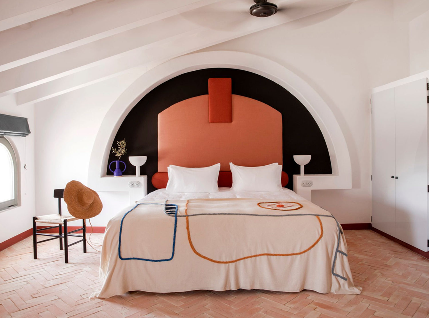 Menorca Experimental Colourful bedrooms — spacious and showered with natural light