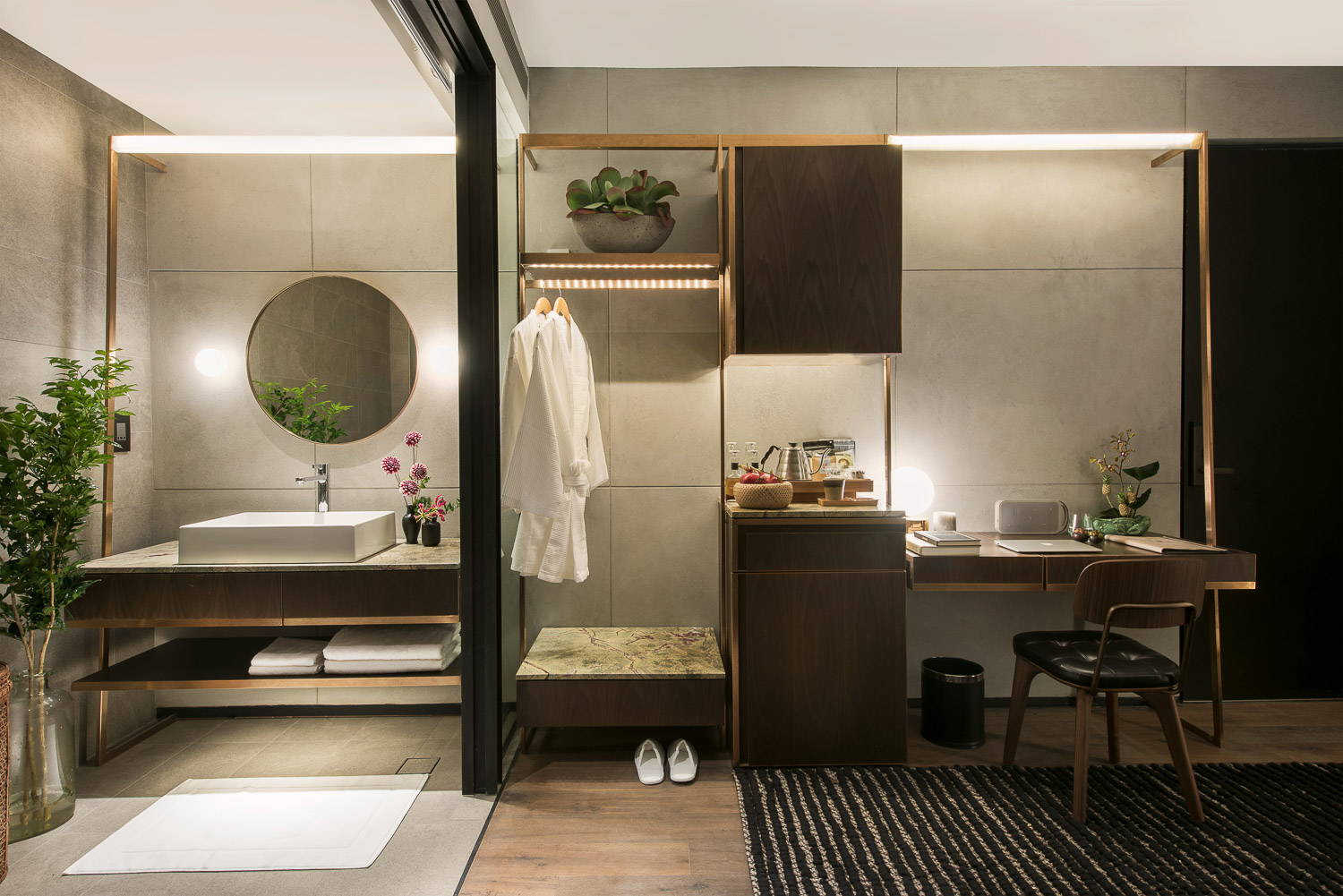 Warehouse Hotel The room flow into the bathroom seamlessly