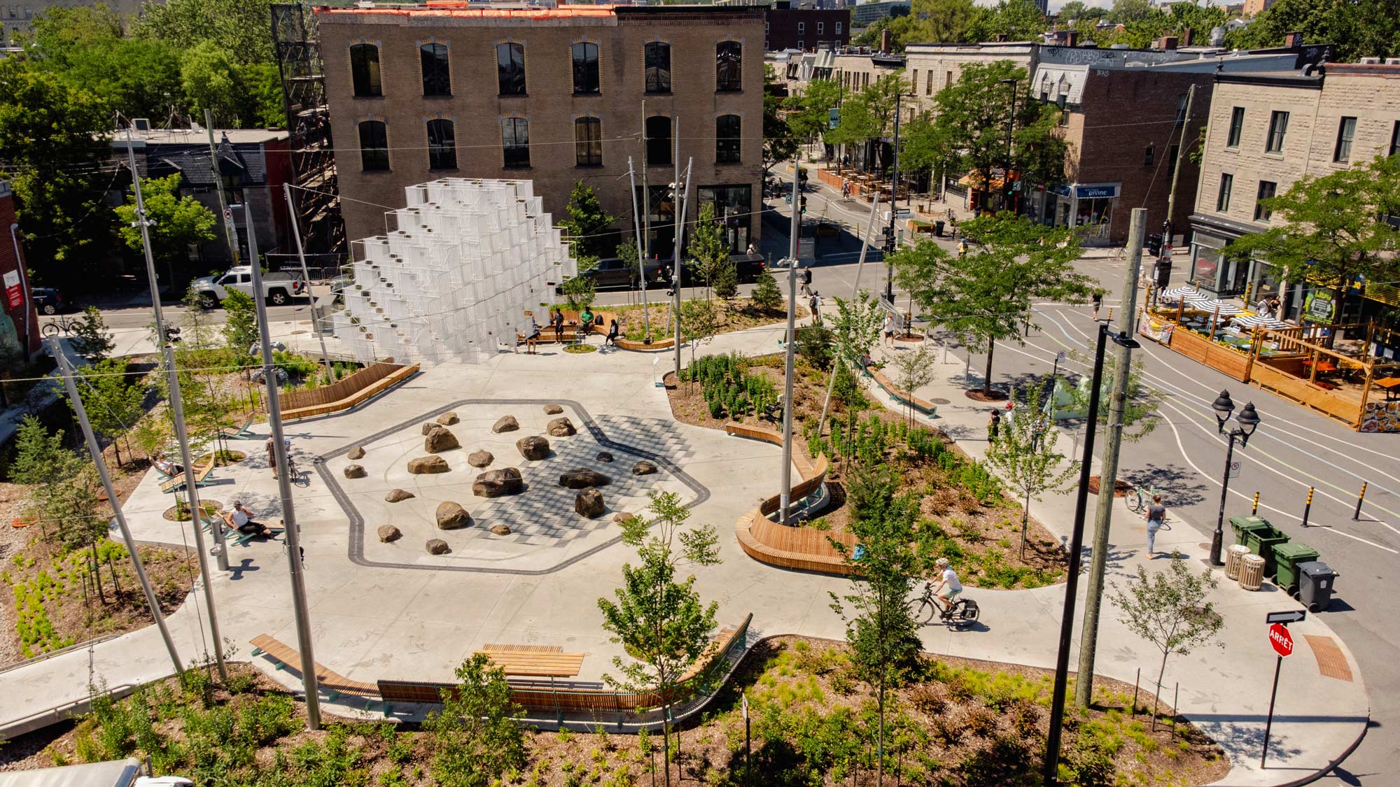 Partly Cloudy with a Strong Chance of “Wow” on display at Place des Fleurs-de-Macadam. Photo by Latrompette Studio