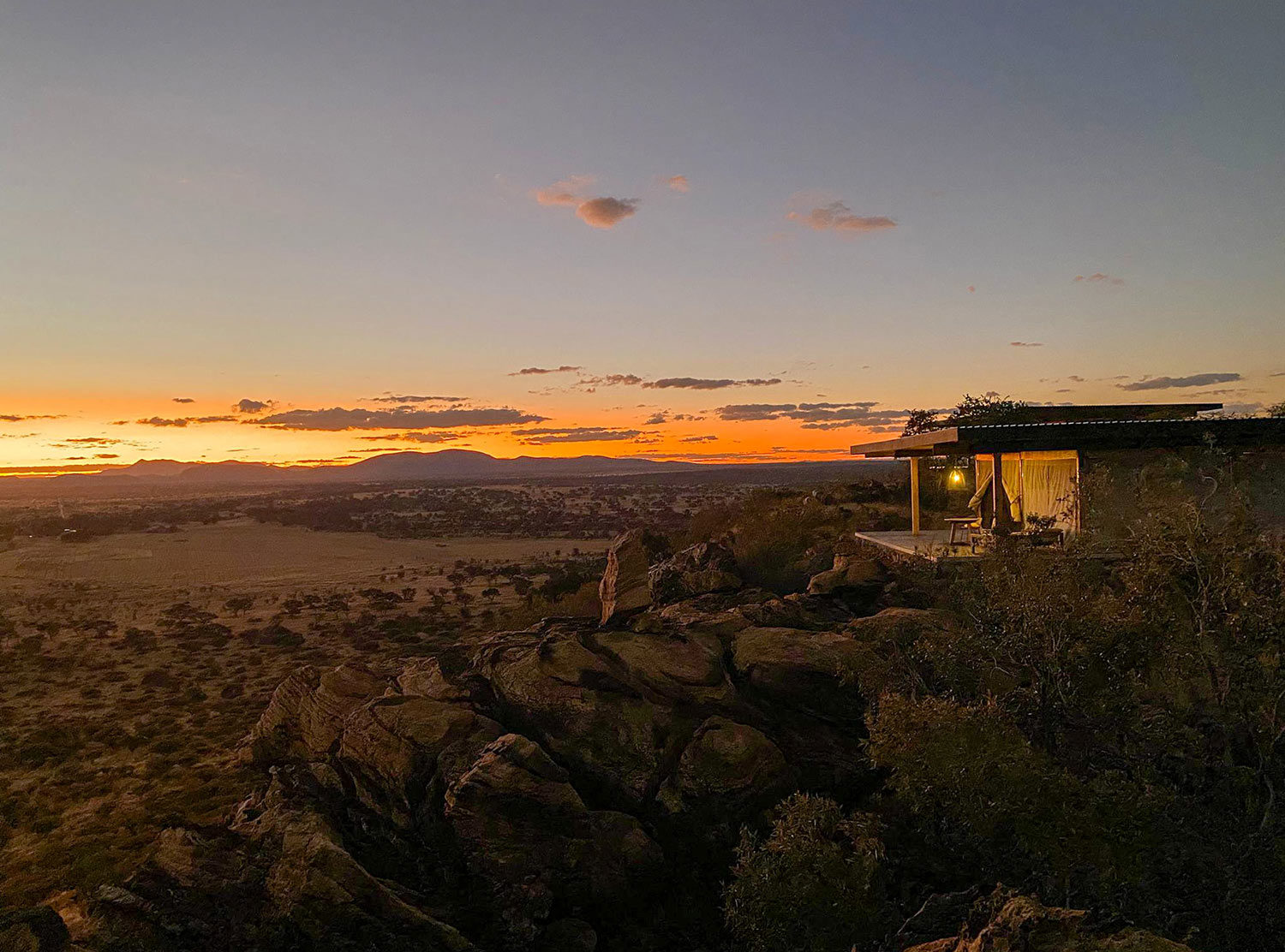 Habitas Namibia The camp by night reminds with a view of the Namibian Savanna