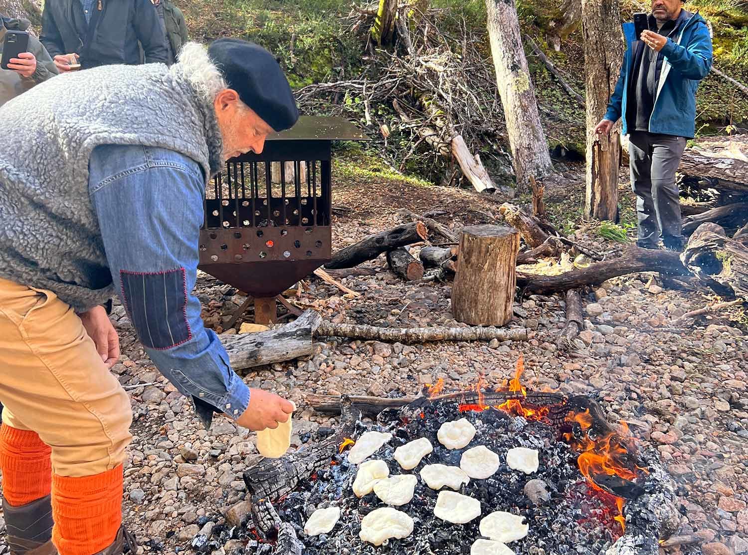 La Isla The making of flatbread, traditional gaucho style