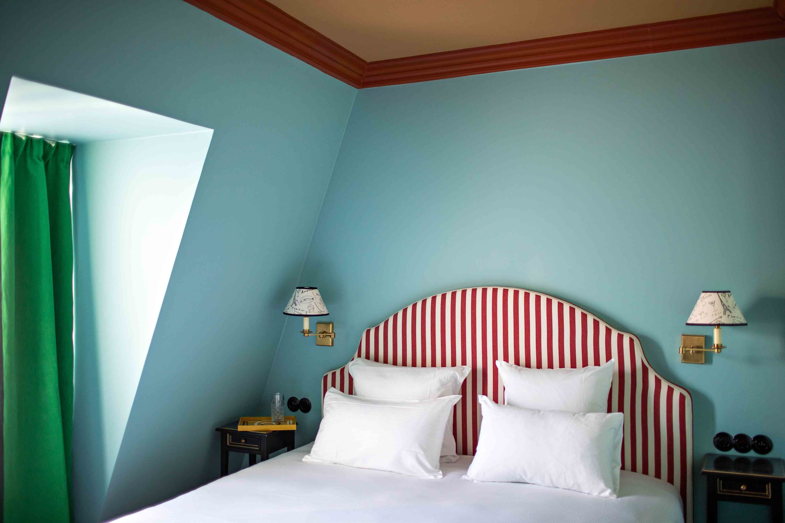 An intimate lifestyle hotel where the rooms are classic Parisian snug but nicely put together