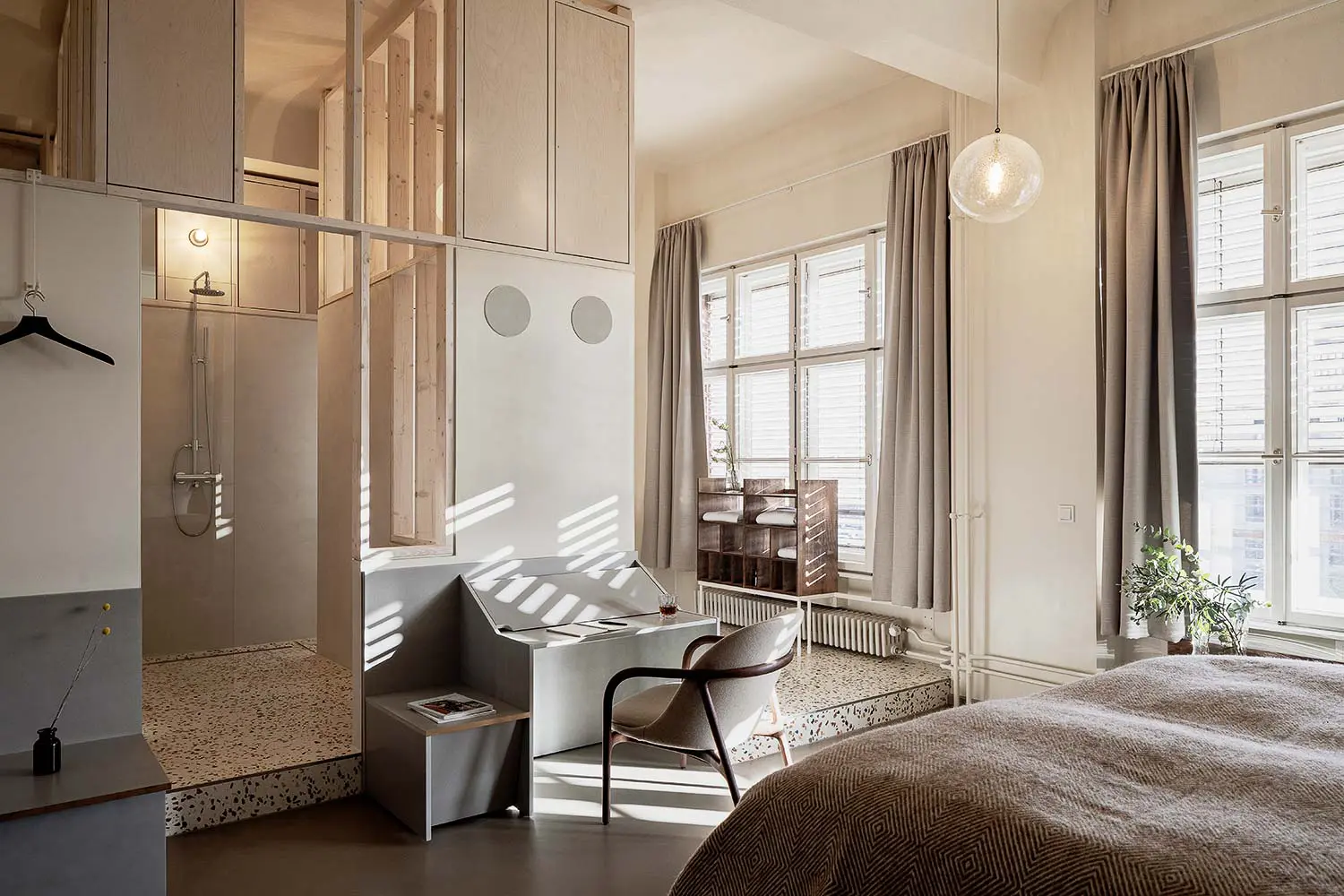 Michelberger Hotel’s luxe-room designed by Jonathan Tuckey 