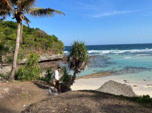 Watu Bella Beach