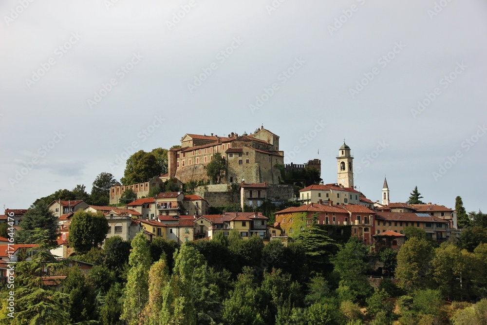 Cremolino Castle