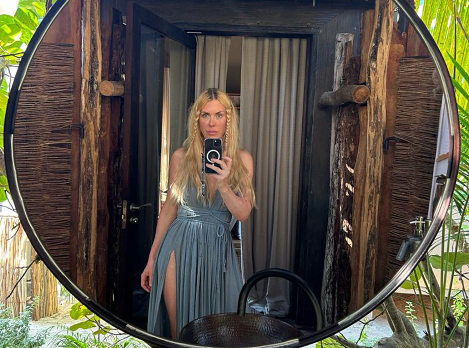 Nômade Holbox Reflections. How seamless the interior-exterior living is at Nômade Holbox