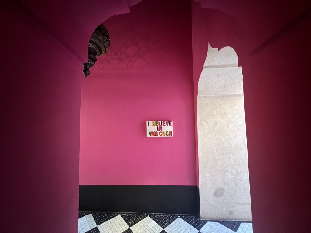 El Fenn El Fenn means “Art house” in Arabic, and the owners are avid art enthusiasts. You’ll find artwork spread throughout the hotel, focusing on African artists, such as photography by Leila Alaoui. The first seven Marrakech art biennales were run from El Fenn