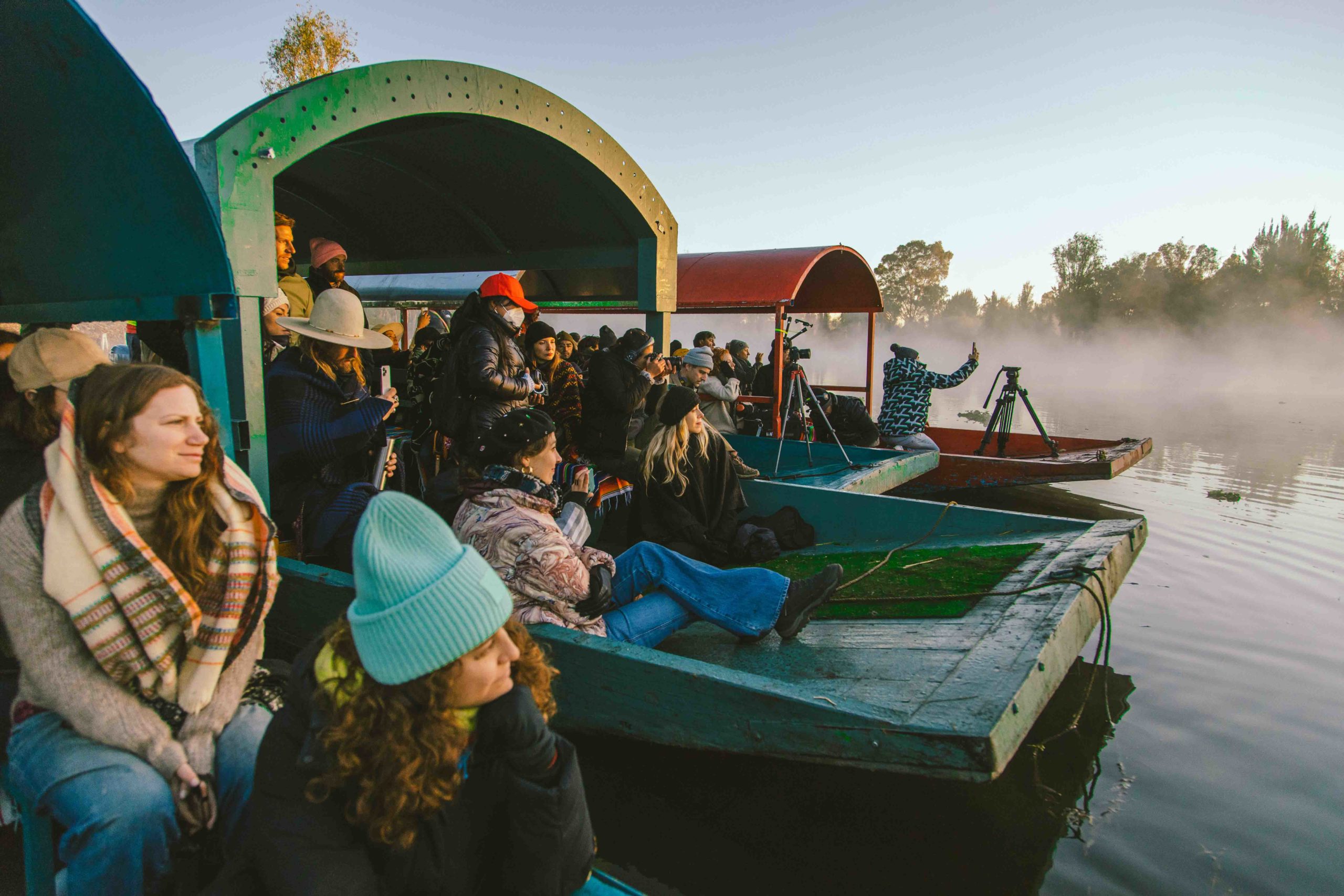 65 people attended the sunrise floating concert