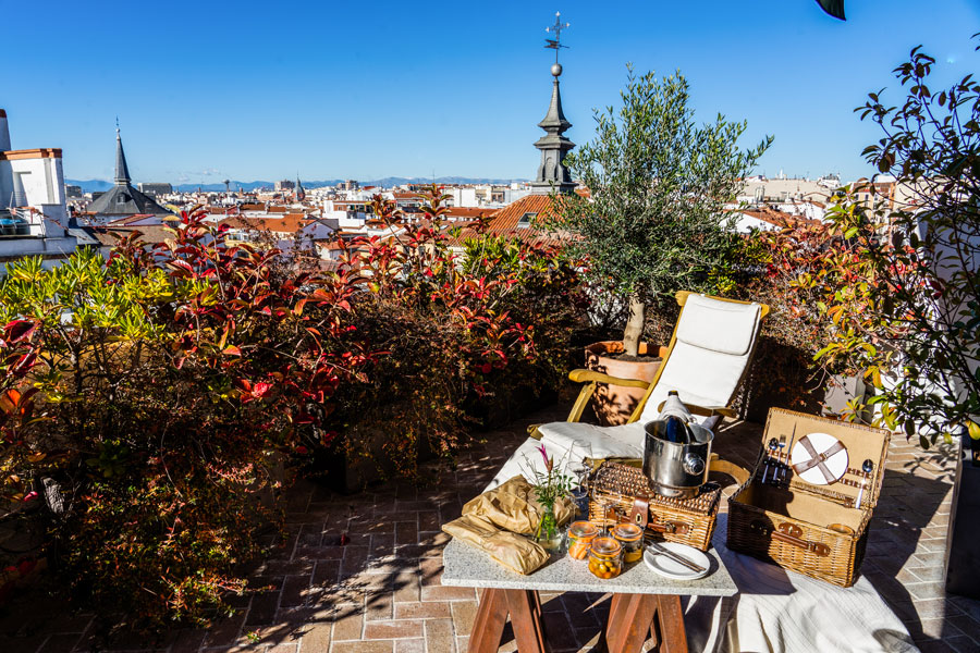 7 Islas We were greeted with a welcome picnic on the terrace, with this dreamy view of Madrid