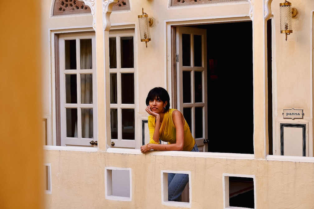 The Johri Me outside my suite pretending to be a 19th century lady of leisure in this beautifully restored Haveli