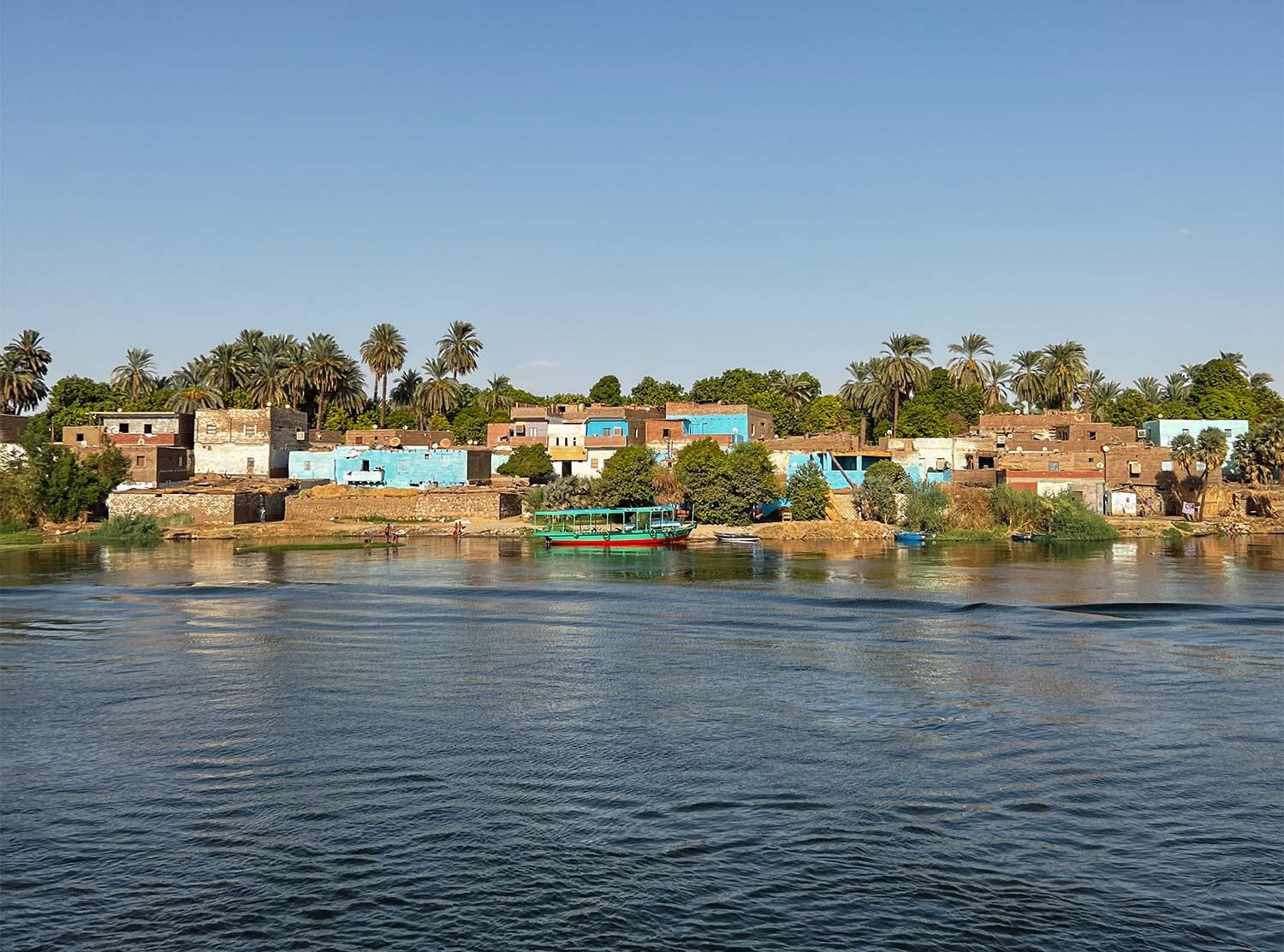 Nour el Nil The colors along the Nile!