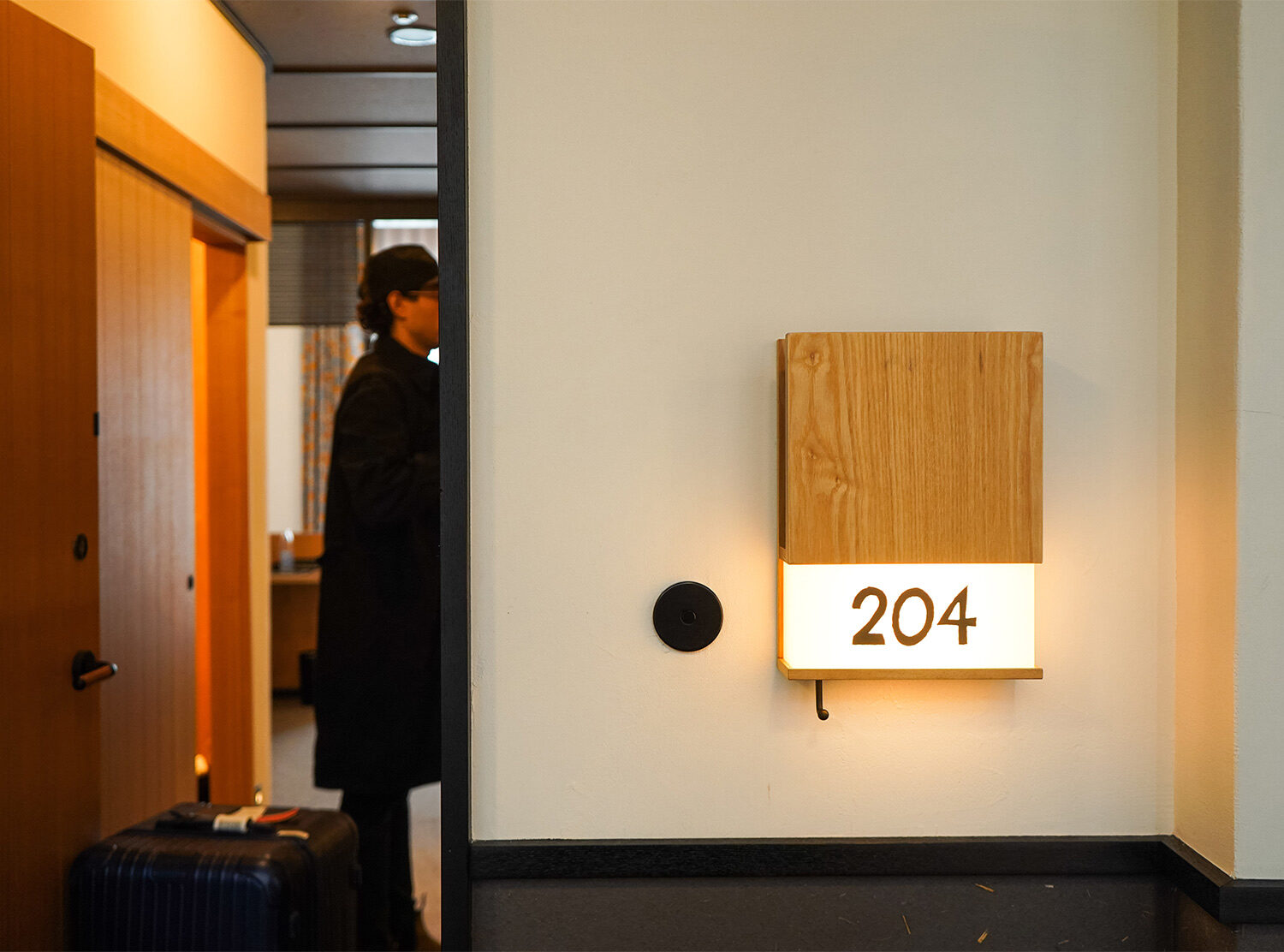 Ace Hotel Kyoto They commissioned a one-hundred-year-old artist named Samiro Yunoki to create their custom typeface. We loved finding it in the details throughout the property. Nice touch