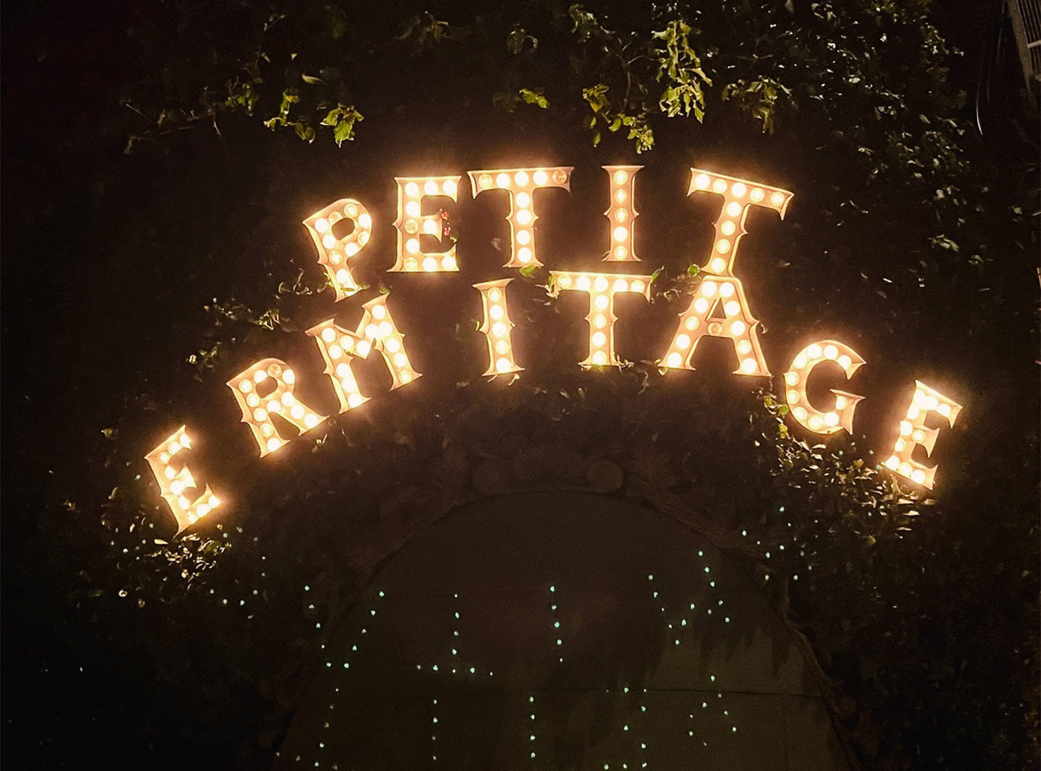 Petit Ermitage Hollywood lights