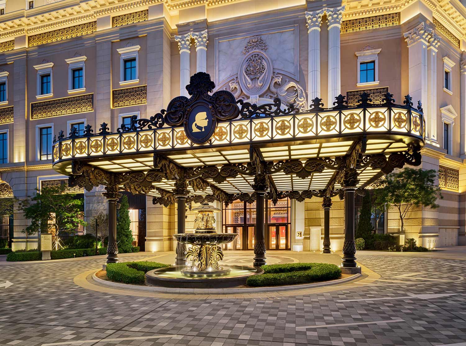 The Karl Lagerfeld Macau excudes opulence inside and out