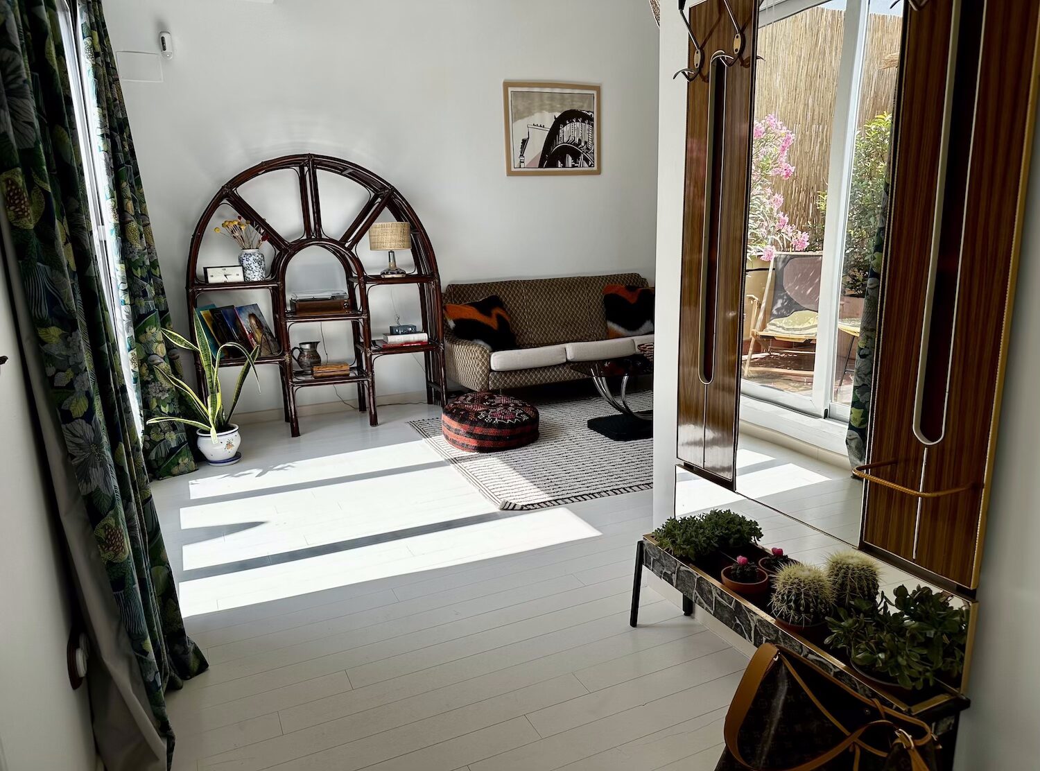 Hôtel du Temps The penthouse is composed of a double bedroom, living room, bathroom and private terrace
