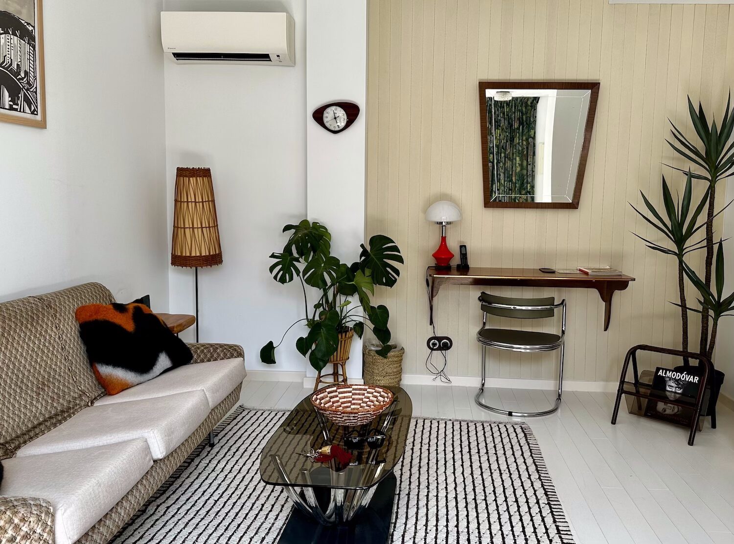 Hôtel du Temps  More than a hotel, the penthouse feels like your own home in the city center