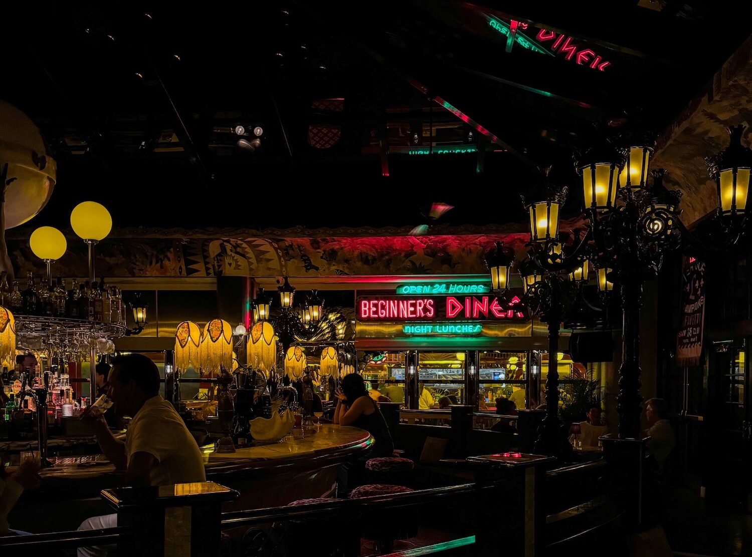 Lafayette Hotel San Diego From morning until night, this place is always a vibe