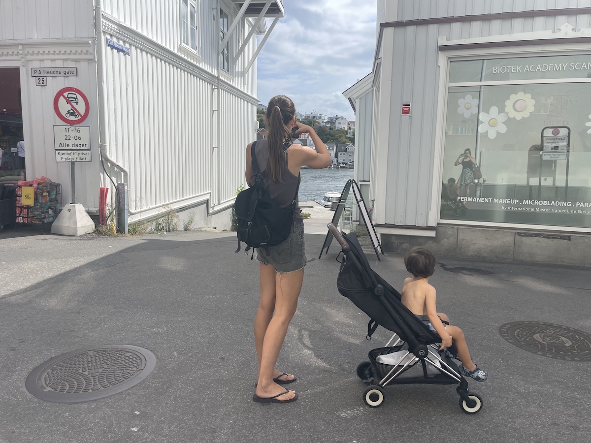 Tollboden Hotel Out exploring the coastal town! Heatwave and all