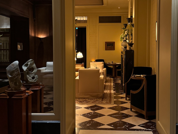 Hôtel Balzac Chef’s kiss, good job Festen Architecture