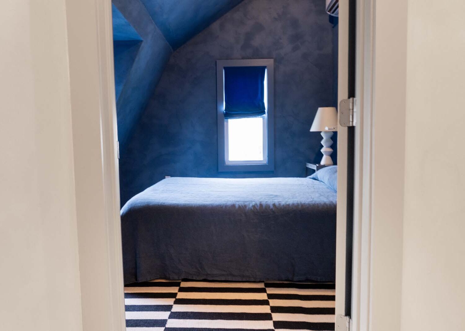The James Bradley this blue room was one of my favorites - in contrast with the black and white rugs 