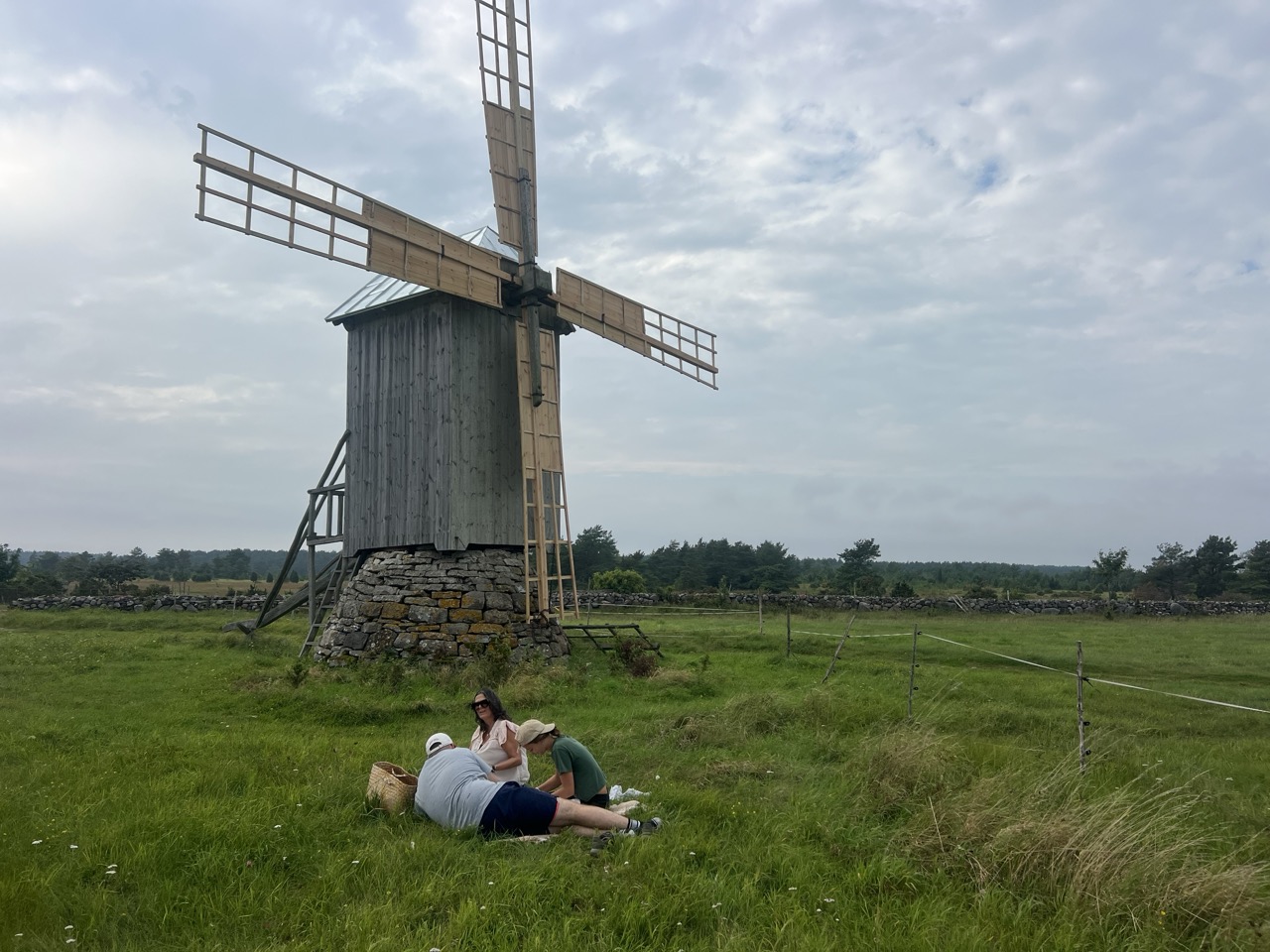 Pilguse Residency Picnic time