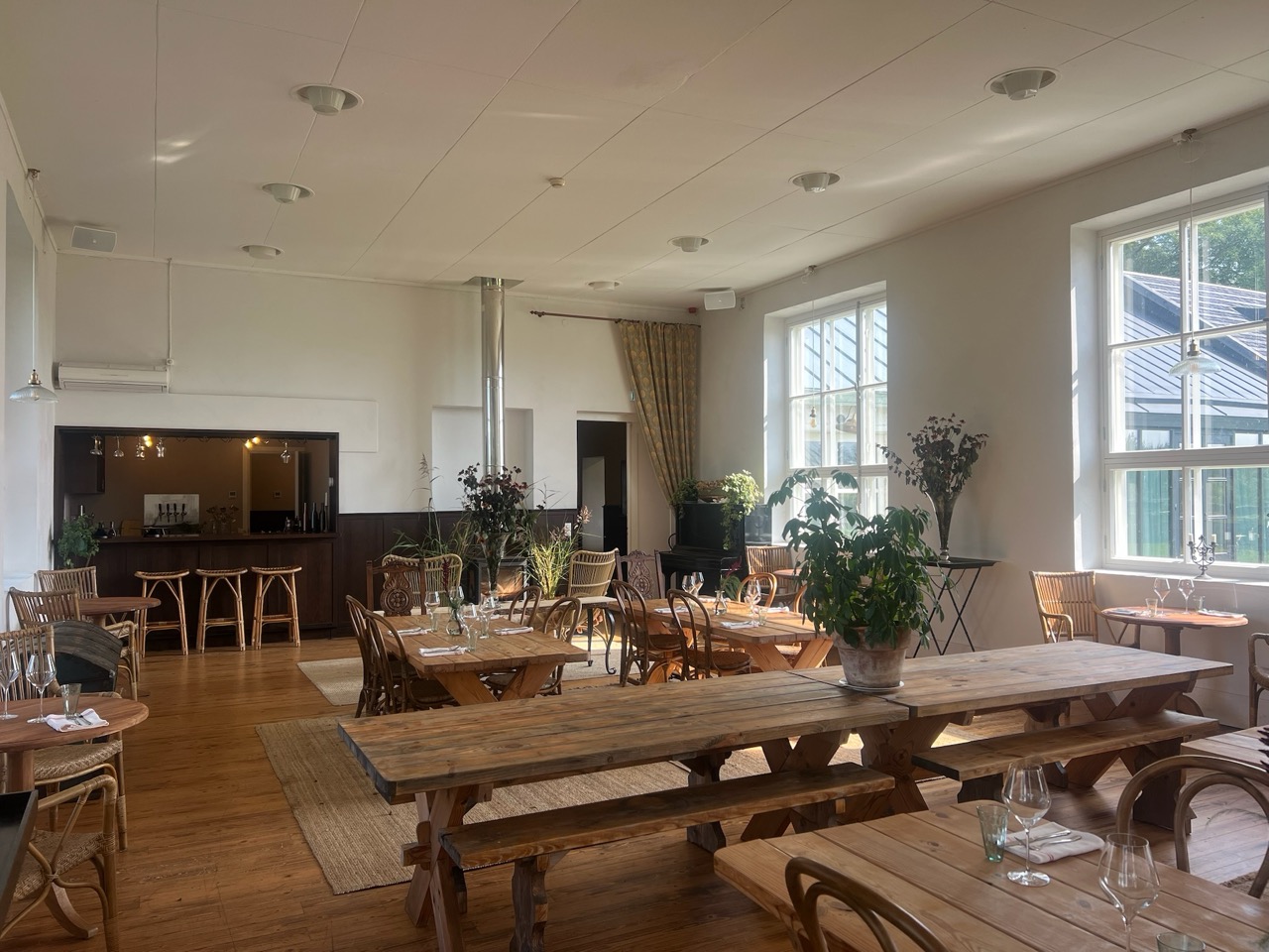 Pilguse Residency The dining room