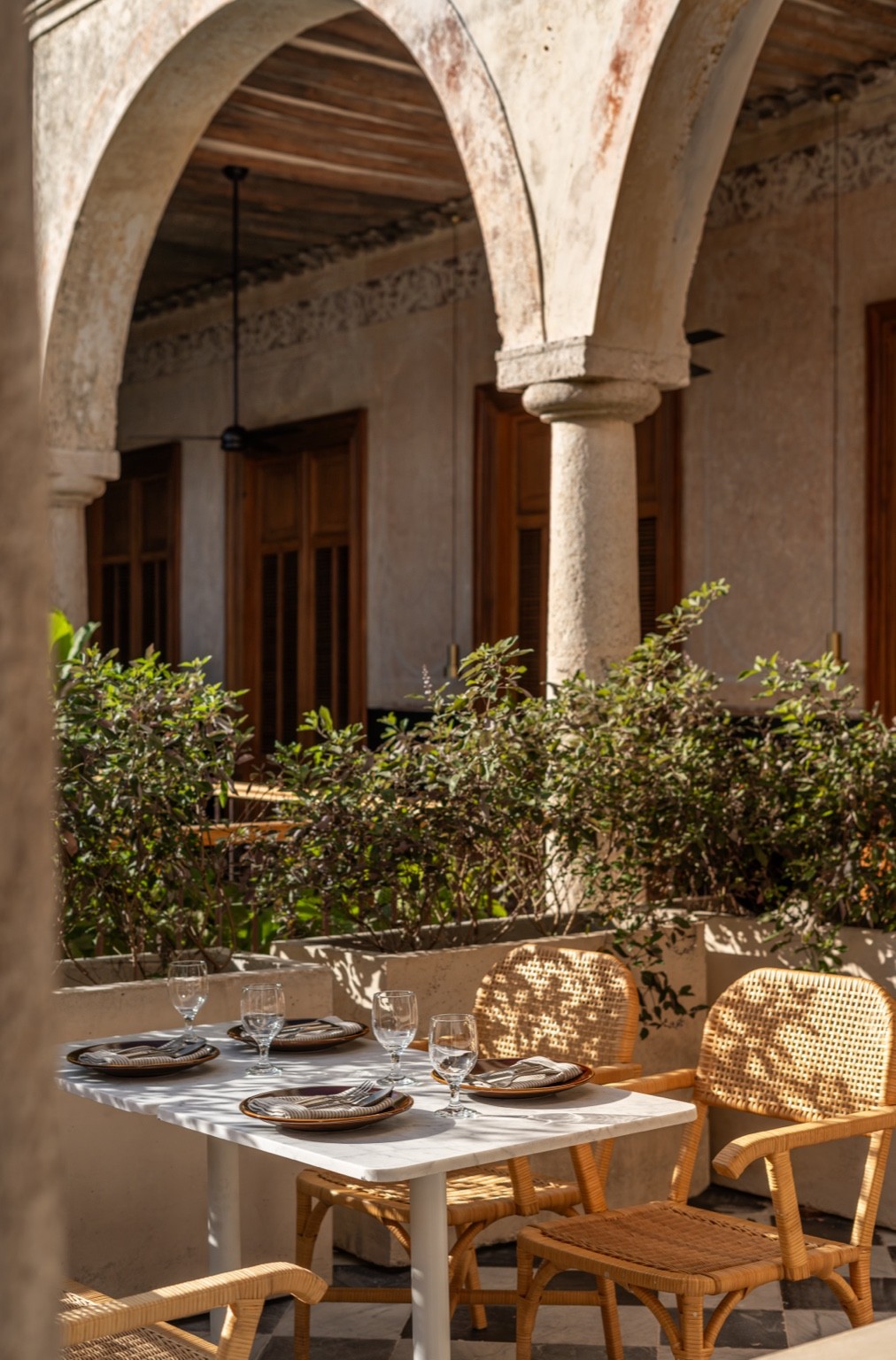 The terrace dining area.