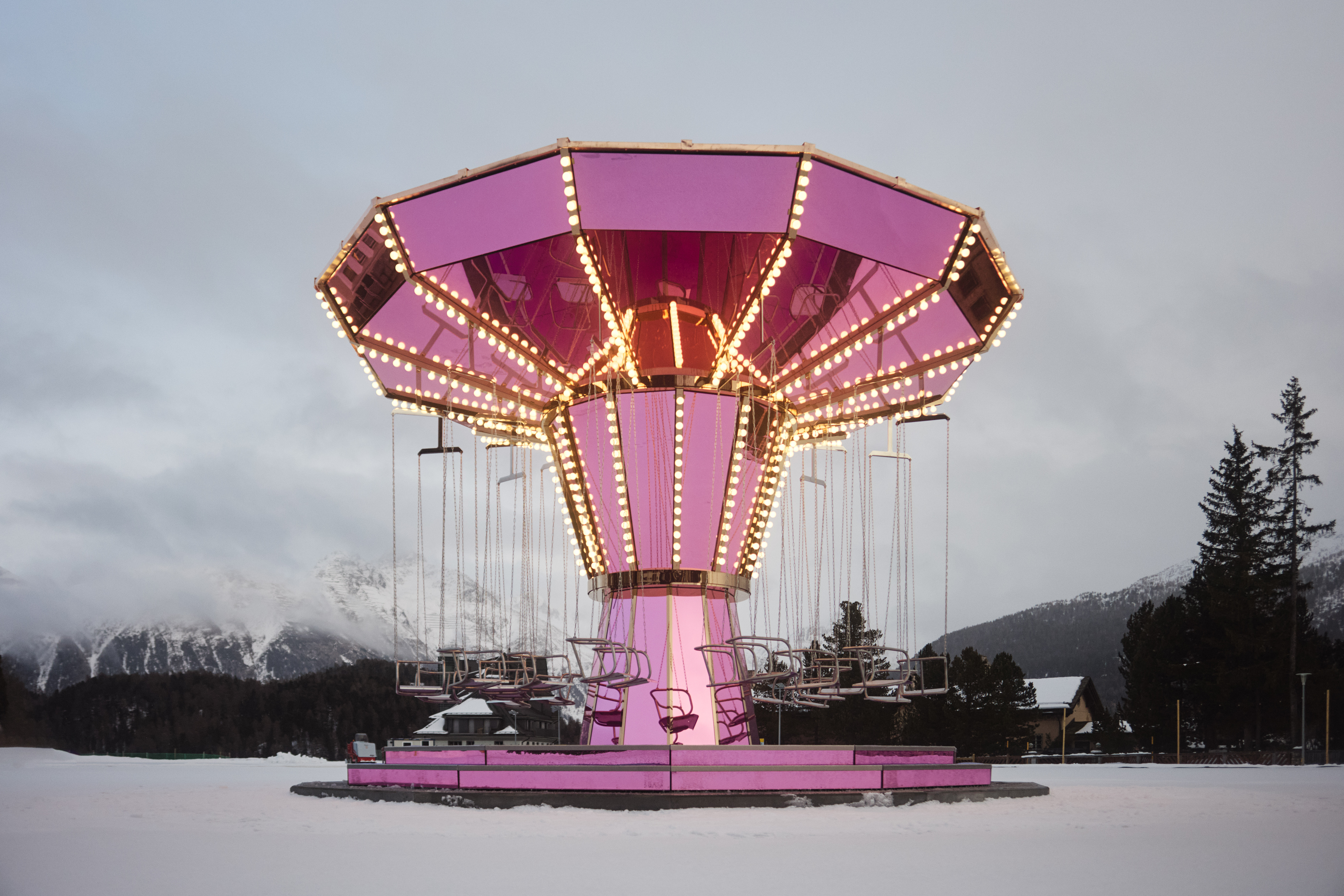 Why Is Everyone Crazy About Carsten Höller’s Pink Mirror Carousel?