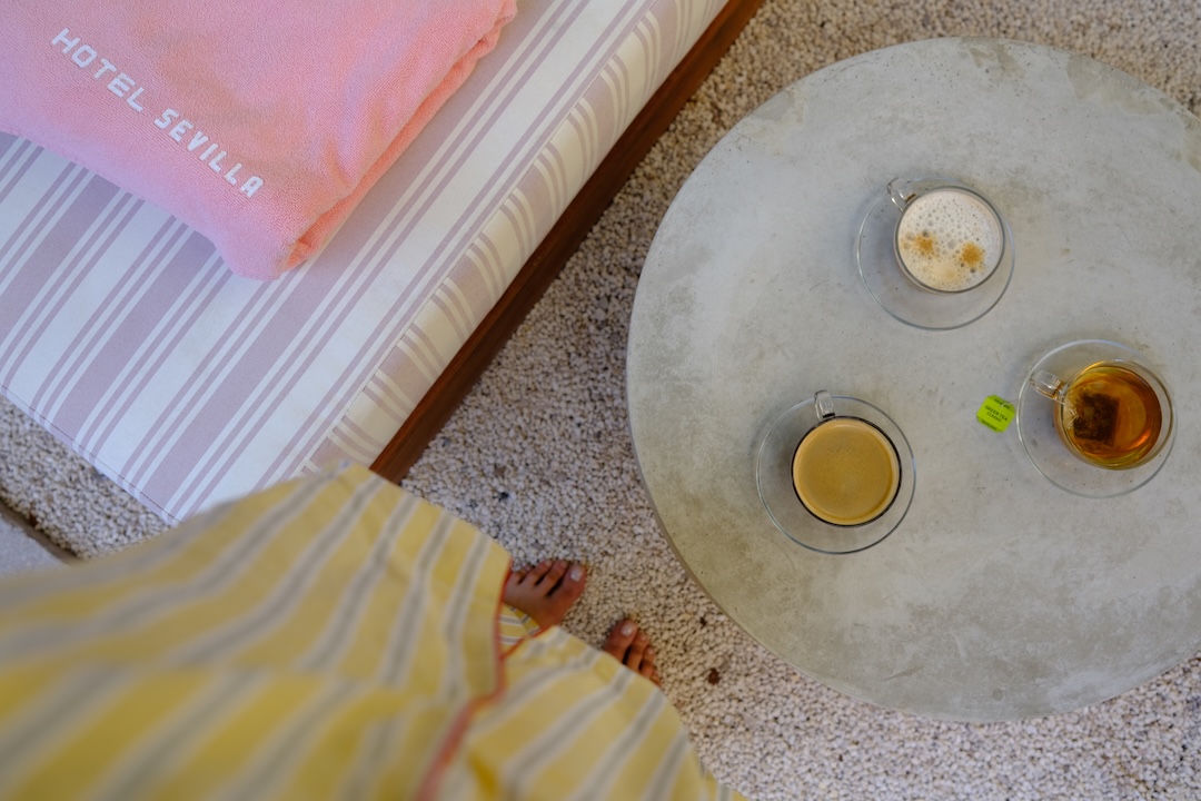 Hotel Sevilla Poolside morning service