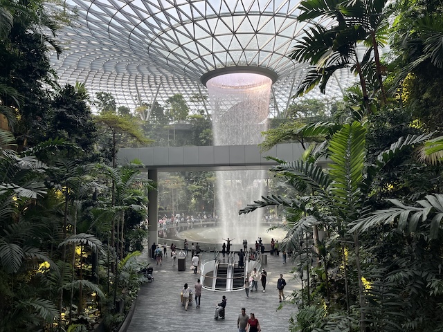 The Standard Singapore I have outmost admiration for Singapore. What a flex it is to send you off with Jewel Rain Vortex installation at airport departures