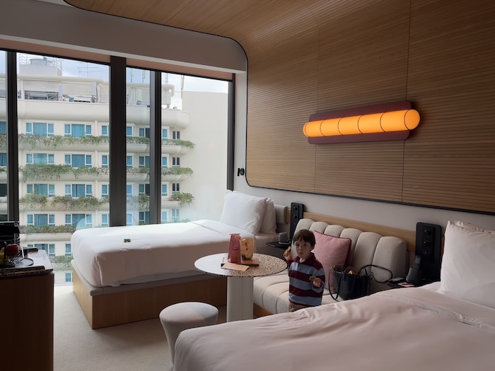 The Standard Singapore How is it possible, we just walked through the door and his hands are already full of welcome cookies? 