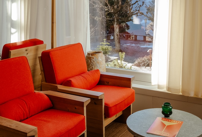 Grand Hotel Belvedere Clean color pops for a reset hour