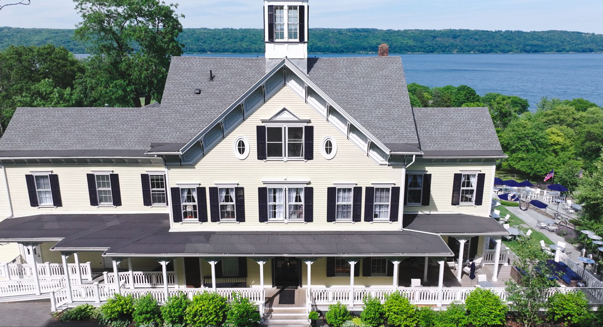  Inn at Taughannock Falls
