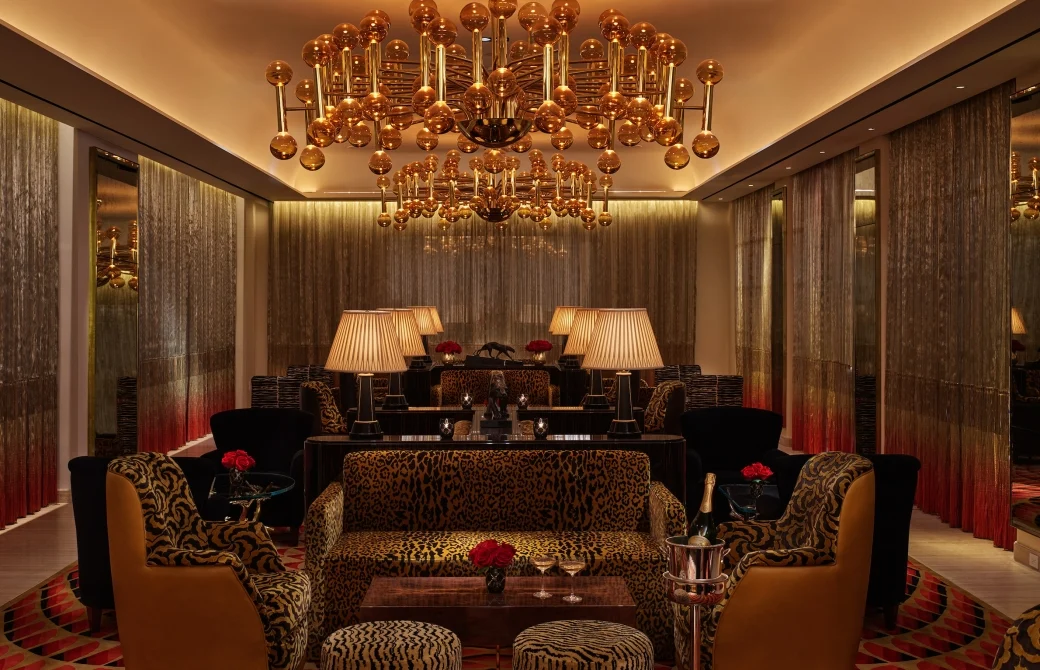 The Hotel Bar Is Back