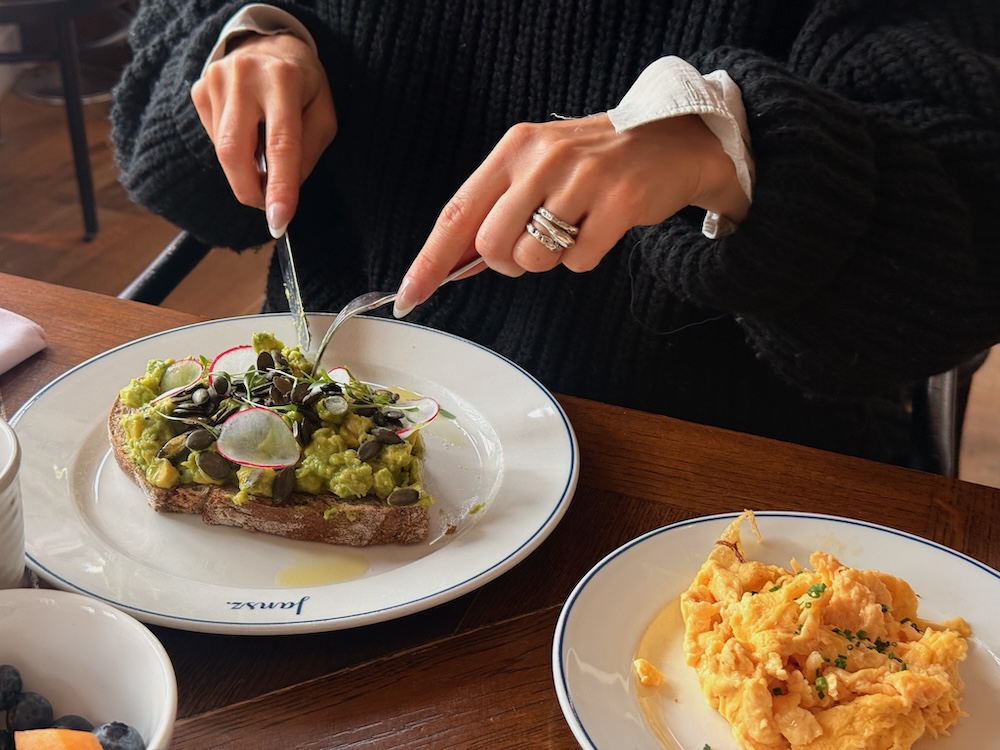 Pulitzer Amsterdam Avo on toast perfection 