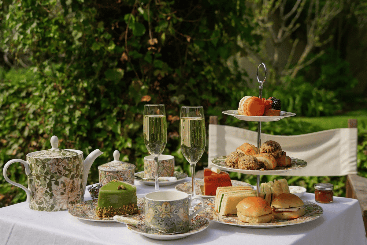 Baker House 1650 English-style afternoon tea in the garden