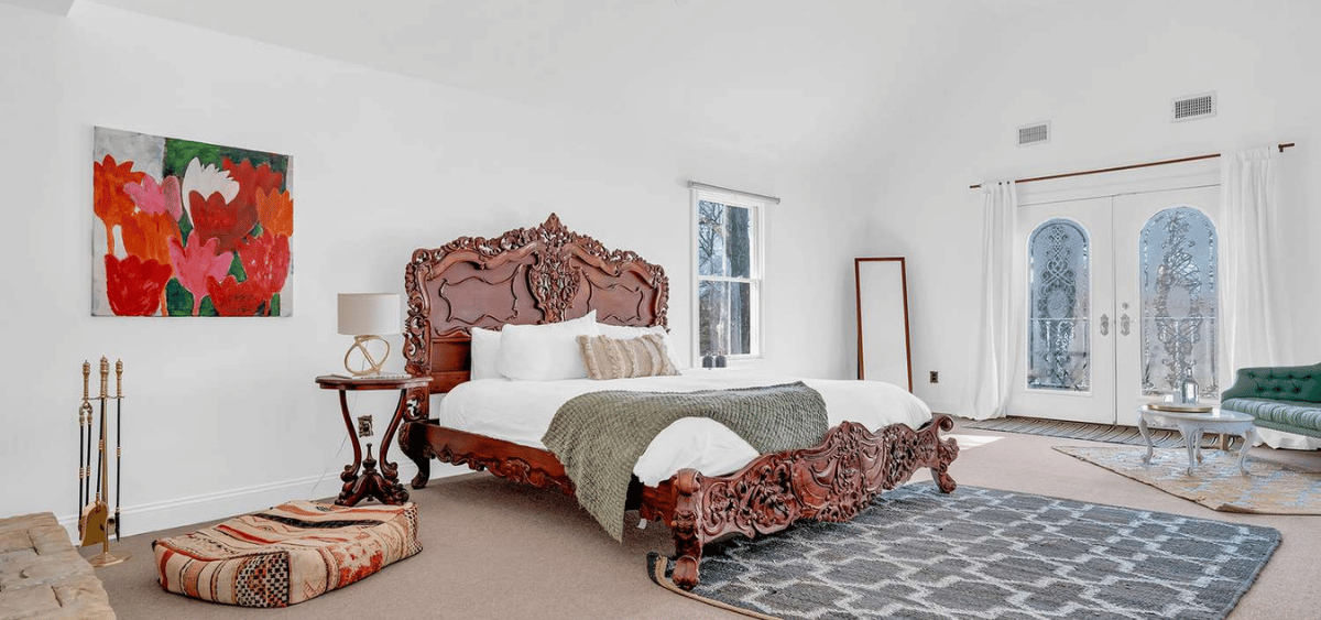 The Lin Beach House Eclectic guest rooms.