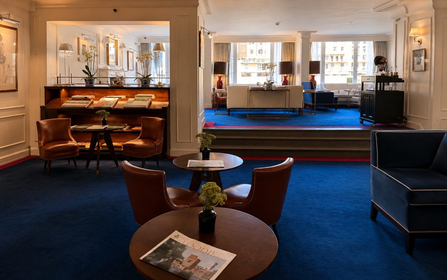 Hotel Lungarno Fresh flowers and perfectly designed interiors 
