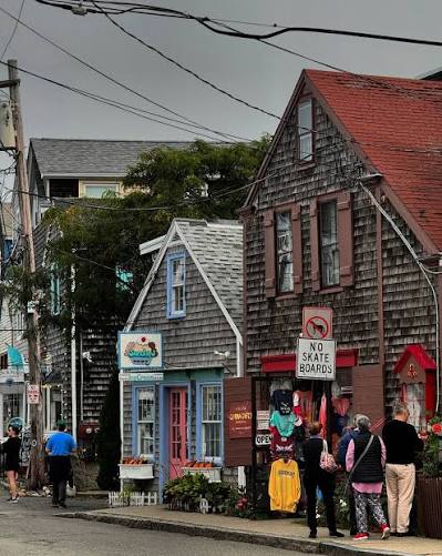 Bearskin Neck