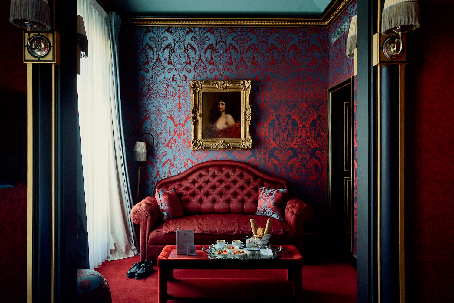Maison Souquet The living space in our junior suite, La Castiglione