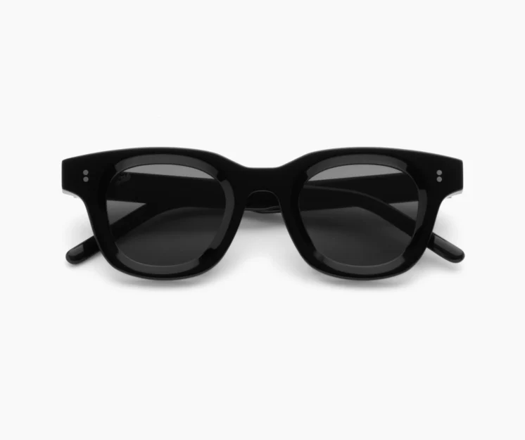 Black sunglasses 